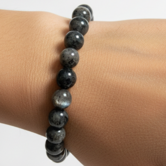 Black Labradorite - Latina Model