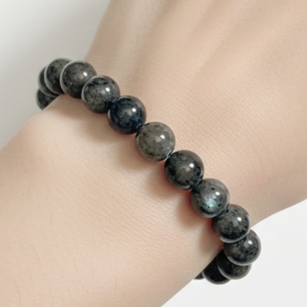 Black Labradorite - Light Skin Model