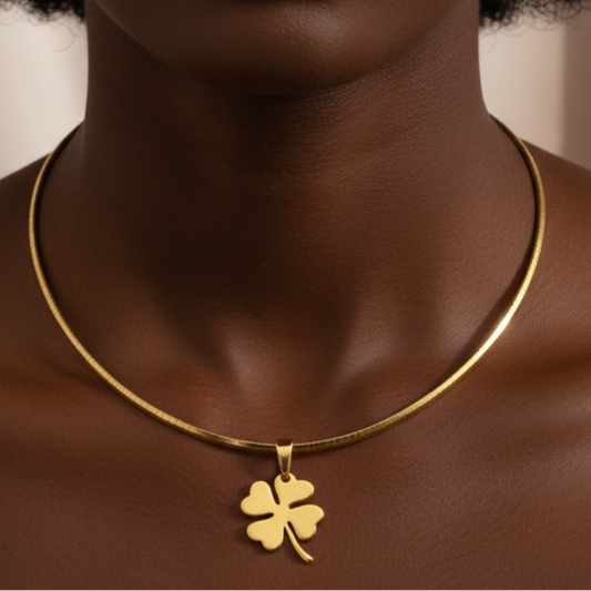 Collar Trébol Gold - Modelo Afro