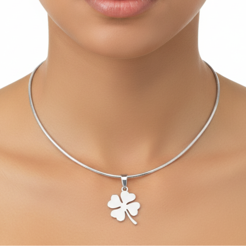 Collar Trébol Plata - Modelo