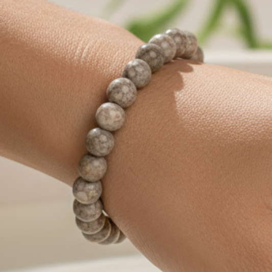 Maifanite Bracelet on Trigueña Model