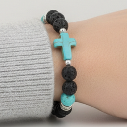 Pulsera de lava con cruz turquesa - suéter gris