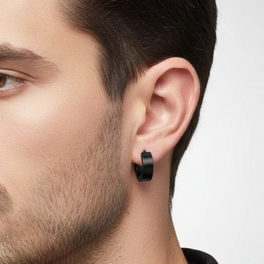 Black Hoop Earring - hombre con barba