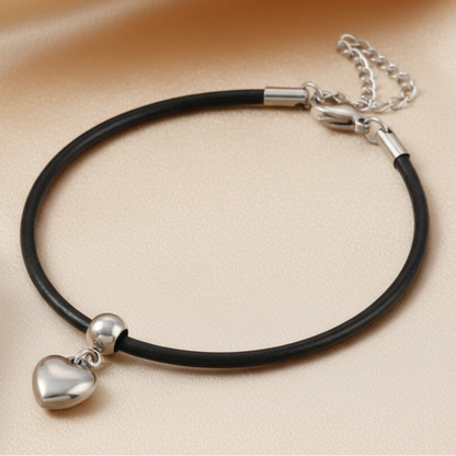 Black Leather Heart Bracelet – Champagne Satin