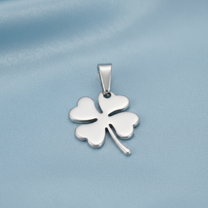 Clover Pendant Silver
