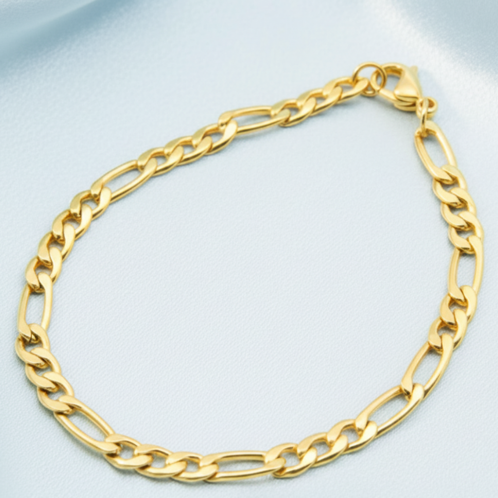 Figaro Bracelet - Lighter Satin Background