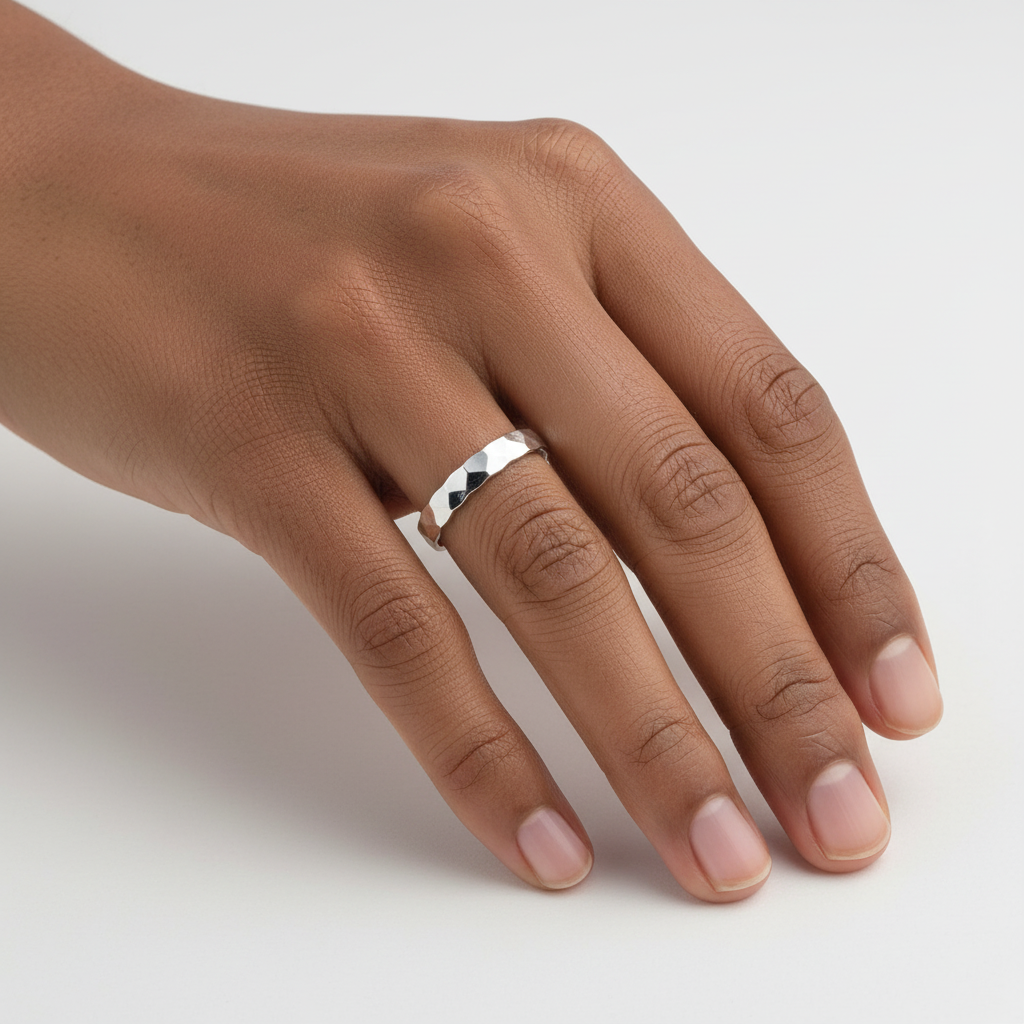 Hammered Silver Band Ring - Afro Model Hand