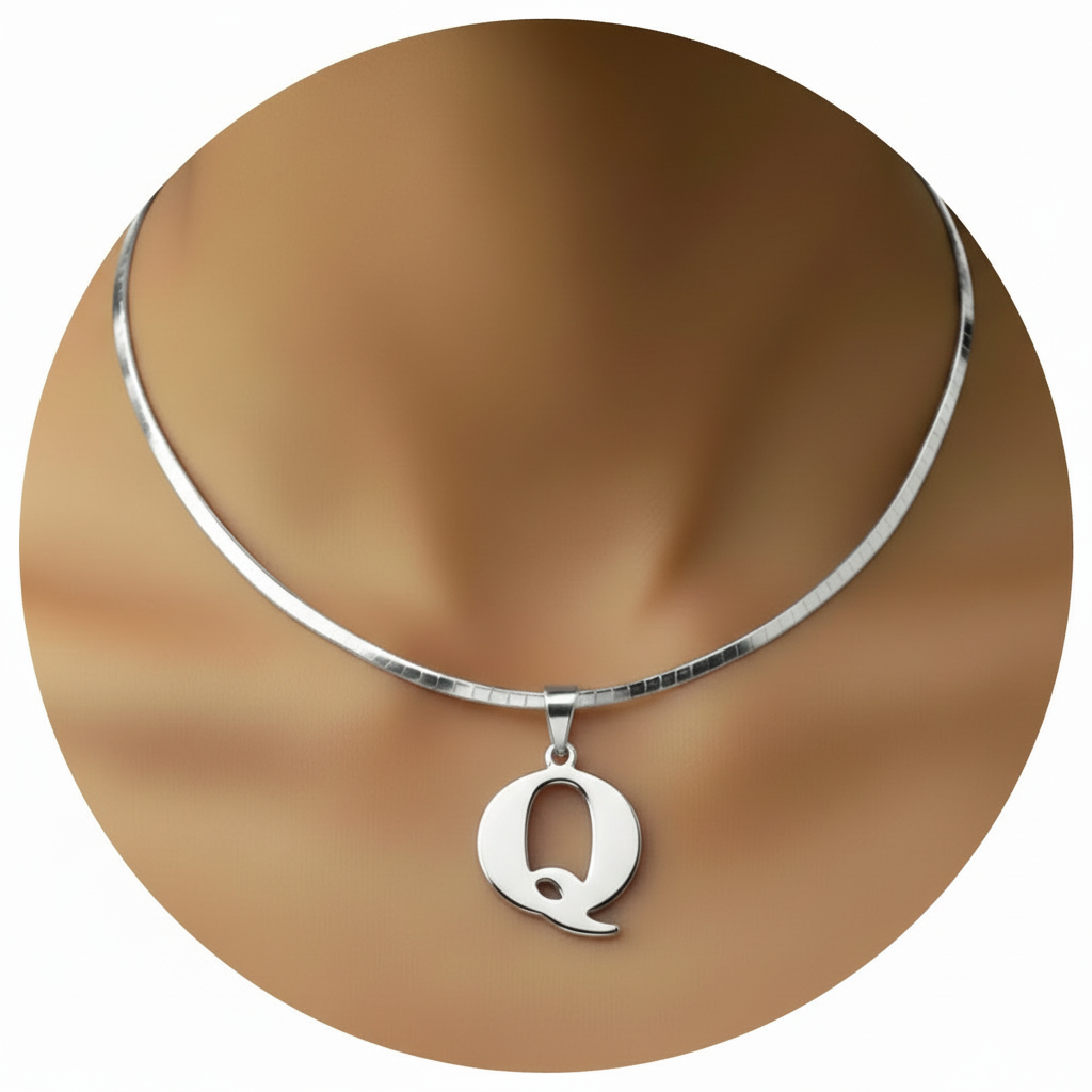 Initial Letter Q Silver