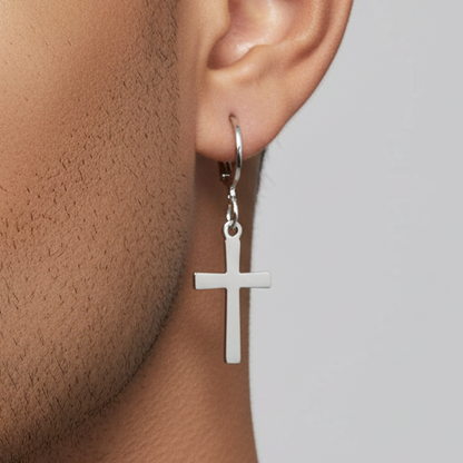 Modelo hombre piel oscura - cross earrings