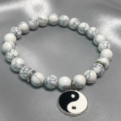 Pulsera Yin Yang - Fondo Gris Satinado